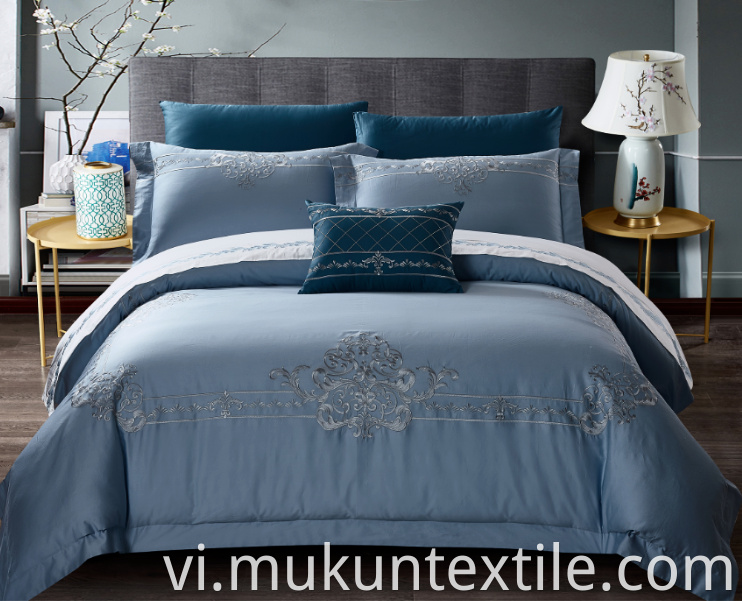  Cotton Embroidery Bedding Set